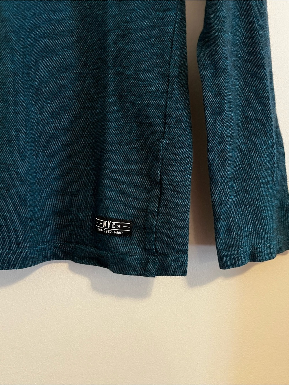 M&Co Kids NYC Boys 10/12 Teal Long Sleeve Tee Shirt Cotton Embroidered Logo - Picture 3 of 7